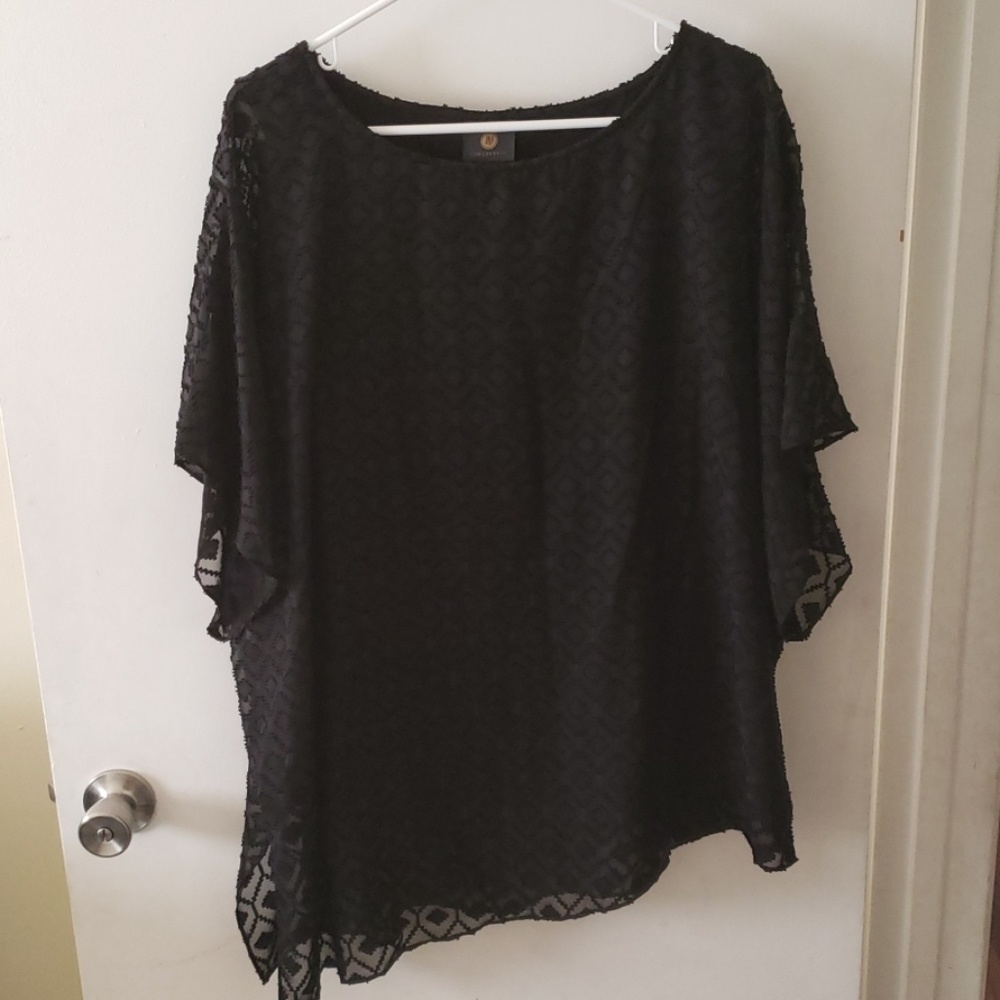 Asymmetrical shirt